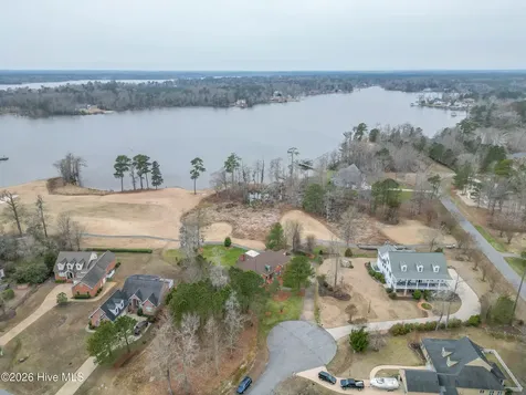107 Chowan Circle Hertford NC 27944