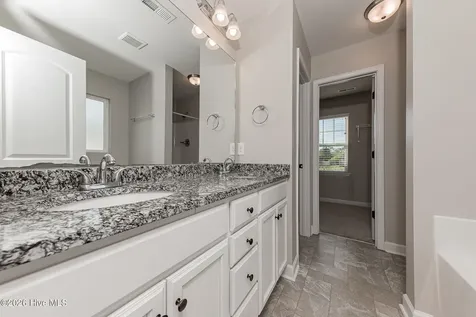 108 Easton Drive Richlands NC 28574