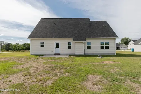 108 Easton Drive Richlands NC 28574
