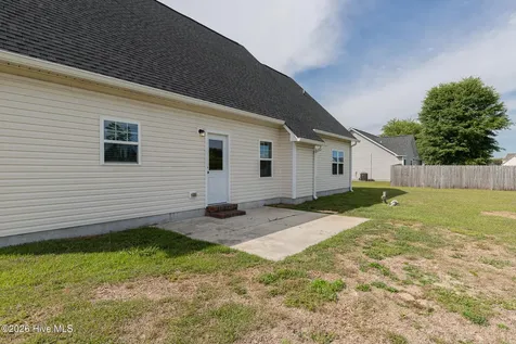 108 Easton Drive Richlands NC 28574