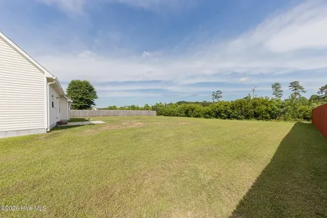 108 Easton Drive Richlands NC 28574