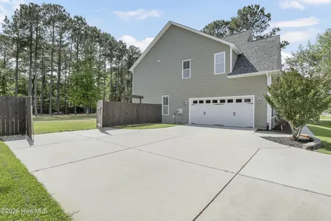 676 Majestic Oaks Drive Hampstead NC 28443