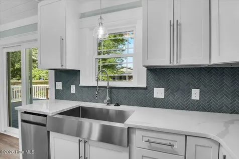147 NE 19th Street Oak Island NC 28465