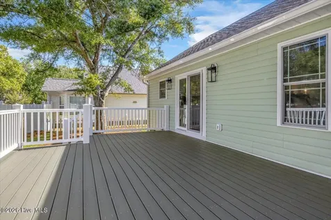 147 NE 19th Street Oak Island NC 28465