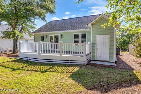 147 NE 19th Street Oak Island NC 28465
