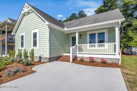 147 NE 19th Street Oak Island NC 28465