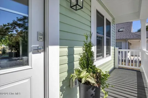 147 NE 19th Street Oak Island NC 28465