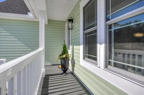 147 NE 19th Street Oak Island NC 28465