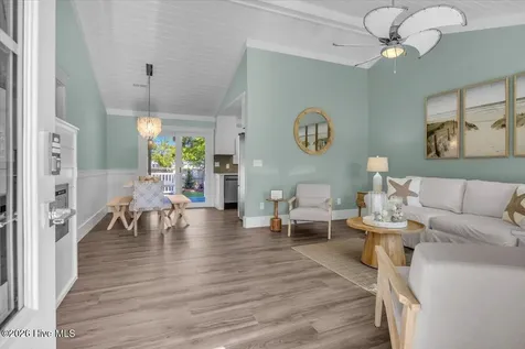 147 NE 19th Street Oak Island NC 28465