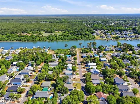 147 NE 19th Street Oak Island NC 28465