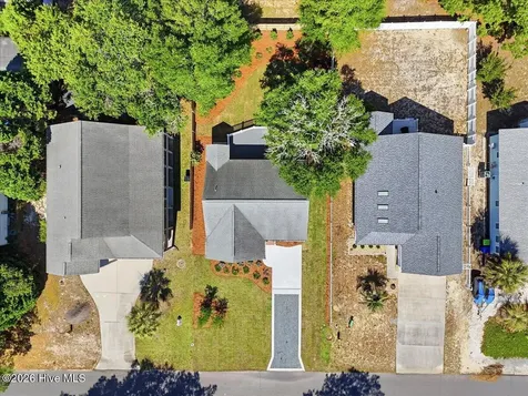 147 NE 19th Street Oak Island NC 28465