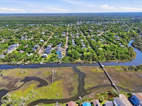 147 NE 19th Street Oak Island NC 28465