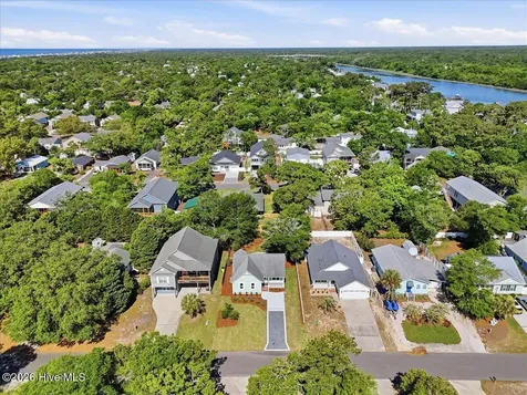 147 NE 19th Street Oak Island NC 28465