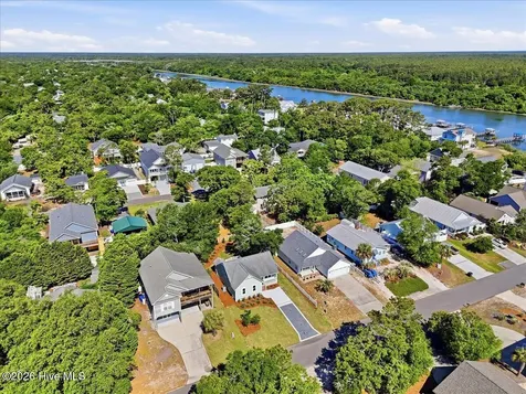 147 NE 19th Street Oak Island NC 28465