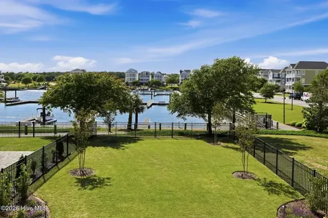 204 Back Street Newport NC 28570