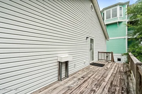 309 Greenville Avenue Carolina Beach NC 28428