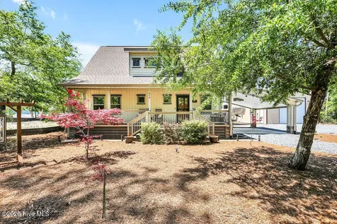319 NE 42nd Street Oak Island NC 28465