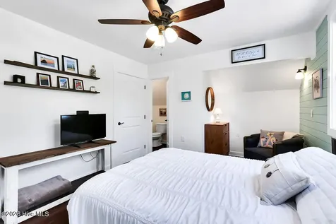 319 NE 42nd Street Oak Island NC 28465