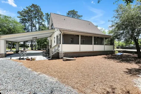 319 NE 42nd Street Oak Island NC 28465