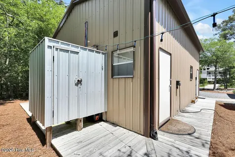 319 NE 42nd Street Oak Island NC 28465