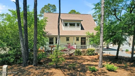 319 NE 42nd Street Oak Island NC 28465
