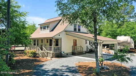 319 NE 42nd Street Oak Island NC 28465