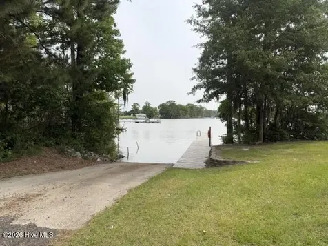 421 Pointe Vista Drive Elizabeth City NC 27909