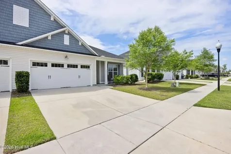 6421 Pinnacle Point Winnabow NC 28479