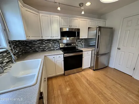 733 Ocracoke Drive Wilmington NC 28412