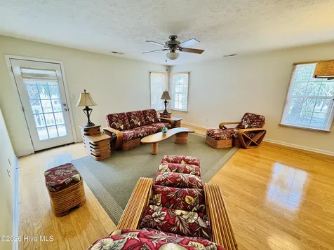 733 Ocracoke Drive Wilmington NC 28412