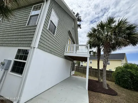 733 Ocracoke Drive Wilmington NC 28412