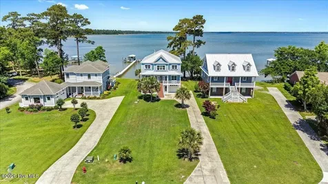 720 Willbrook Circle Sneads Ferry NC 28460