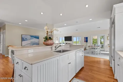 2106 Evans Street Morehead City NC 28557