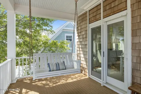 2106 Evans Street Morehead City NC 28557