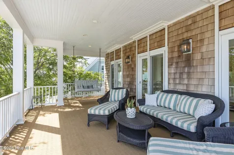 2106 Evans Street Morehead City NC 28557