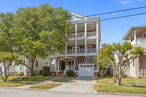 2106 Evans Street Morehead City NC 28557