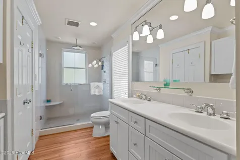 2106 Evans Street Morehead City NC 28557