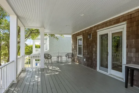2106 Evans Street Morehead City NC 28557