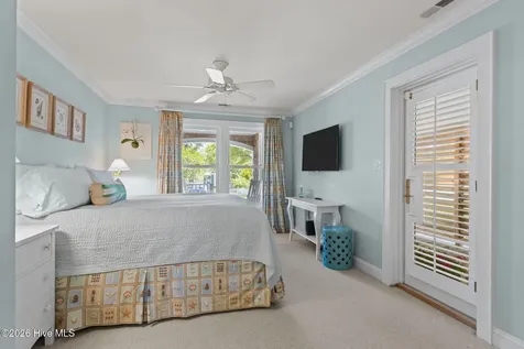 2106 Evans Street Morehead City NC 28557