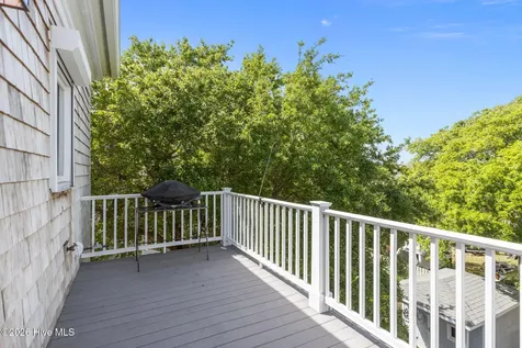 2106 Evans Street Morehead City NC 28557