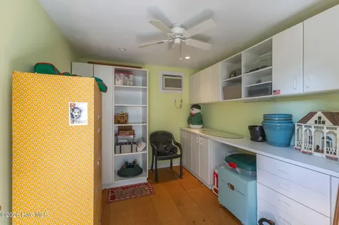 2106 Evans Street Morehead City NC 28557