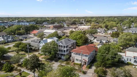 2106 Evans Street Morehead City NC 28557