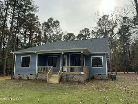 663 Loblolly Drive Vass NC 28394
