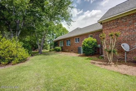 606 Taberna Circle New Bern NC 28562