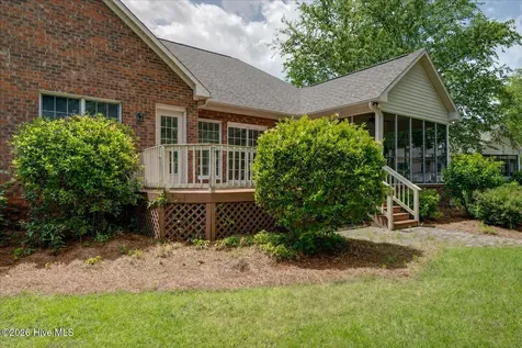 606 Taberna Circle New Bern NC 28562