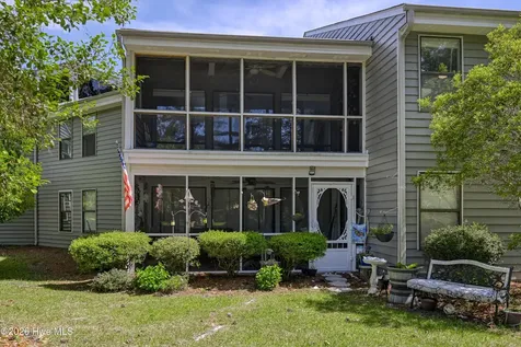 710 -472 Azalea Drive Hampstead NC 28443
