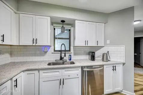 710 -472 Azalea Drive Hampstead NC 28443