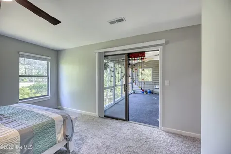 710 -472 Azalea Drive Hampstead NC 28443