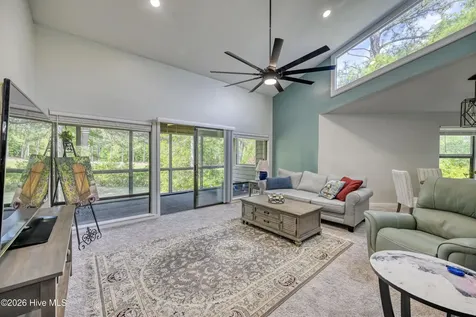 710 -472 Azalea Drive Hampstead NC 28443