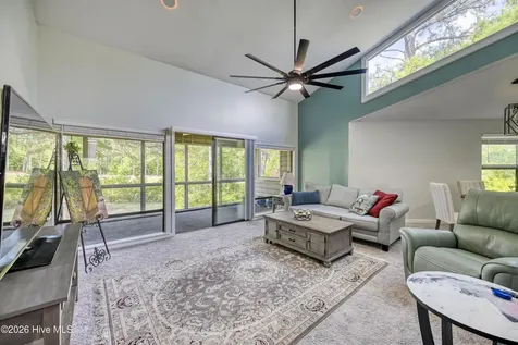 710 -472 Azalea Drive Hampstead NC 28443